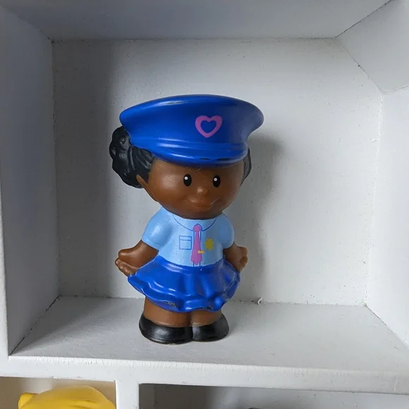 Little People figures Police Woman Purple Alien 3 Eyes Eddie Koby Farmer 5pc Toy - Picture 12 of 13